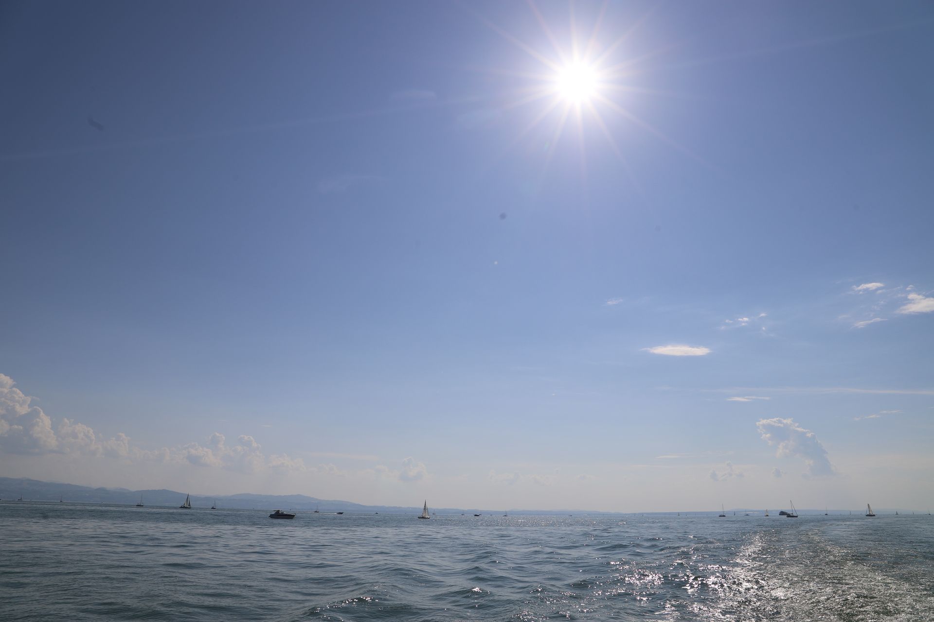 Sonne über dem Meer